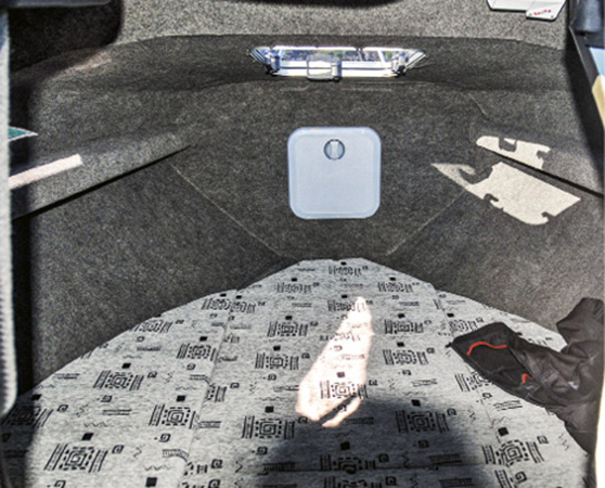 The forecabin has comfortable berths with electric flush toilet beneath.