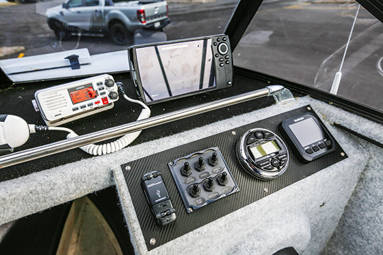 Hamilton's Suzuki dealers Phil Briss Marine did a fantastic job of redesigning the instrument panel and helm station which is dominated by the Humminbird Helix 7X Chirp sounder/plotter.