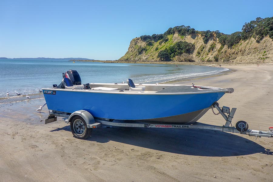 The FC430 is seaworthy, spacious, easy to tow and launch off the beach and has the range to enjoy much of the north-east coast’s island- and reef-rich environment.