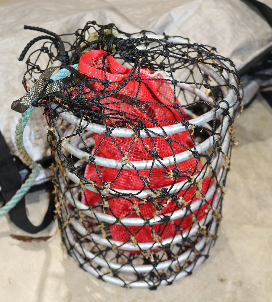 A Wobbly Pot helps to position the berley much closer to where the fish are – increasing your chances of luring them in.