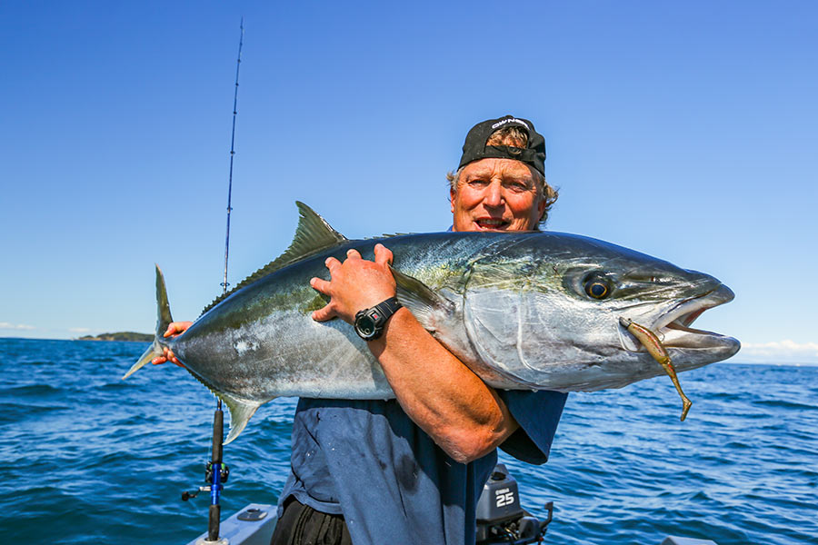 Kingfish on Light Lure Tackle The Fishing site
