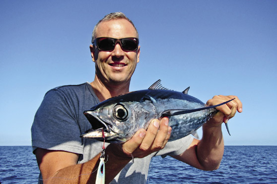 Jigging for albacore - using light tackle